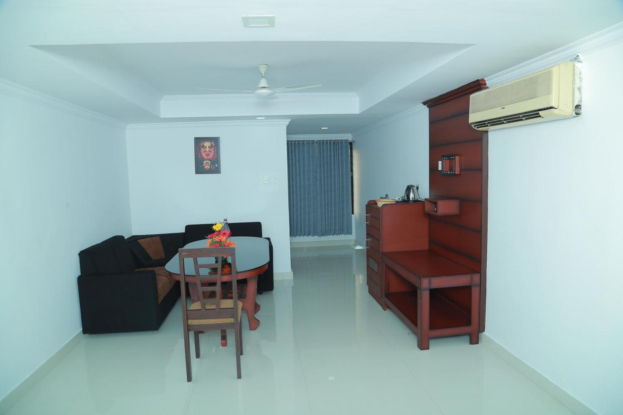 Hotel Savera Park Thrissur Εξωτερικό φωτογραφία