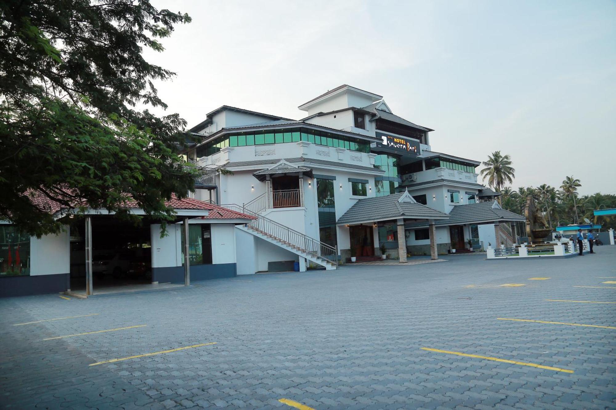 Hotel Savera Park Thrissur Εξωτερικό φωτογραφία
