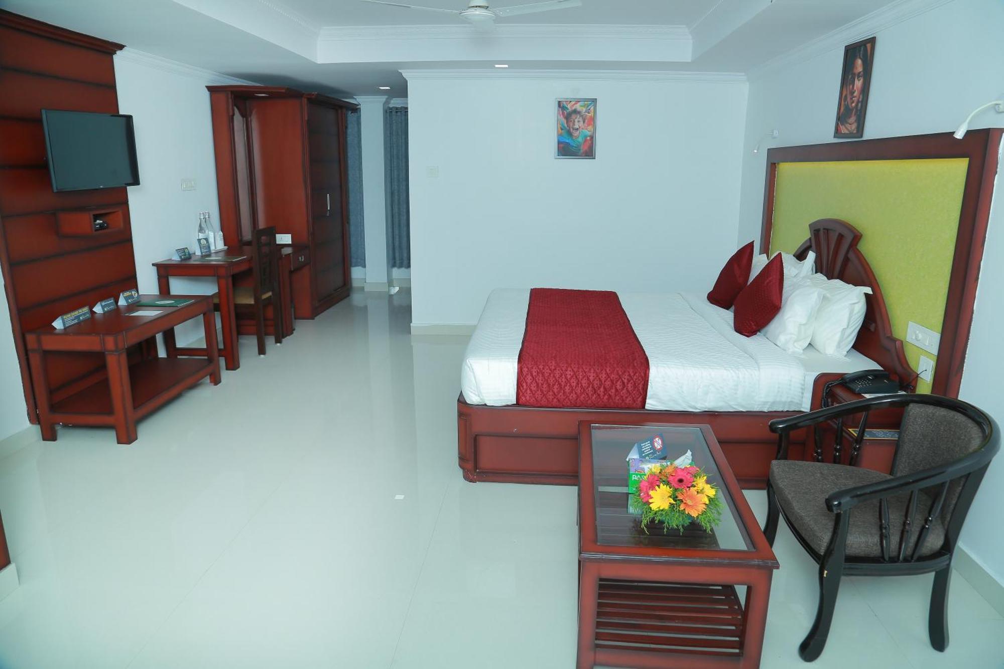 Hotel Savera Park Thrissur Εξωτερικό φωτογραφία