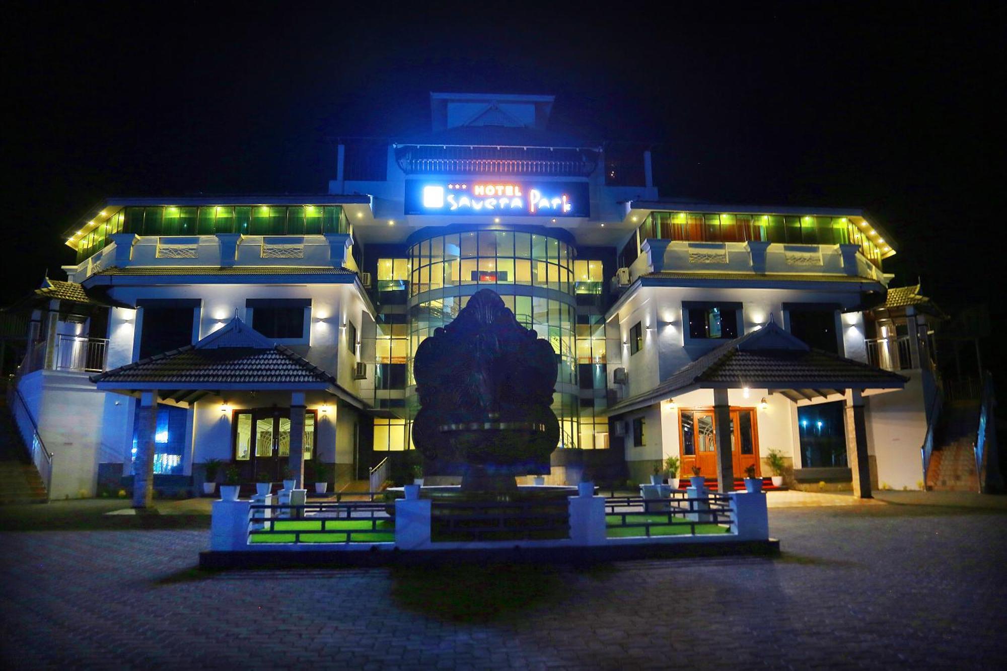 Hotel Savera Park Thrissur Εξωτερικό φωτογραφία